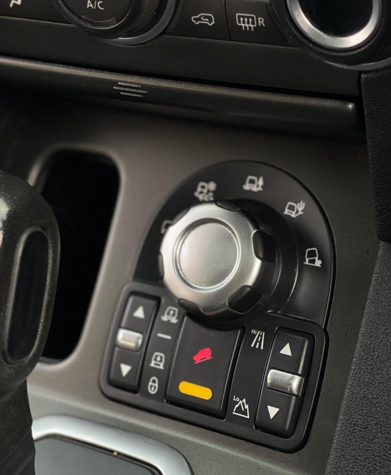 LAND ROVER DISCOVERY 4
