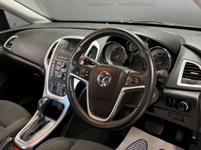 VAUXHALL ASTRA