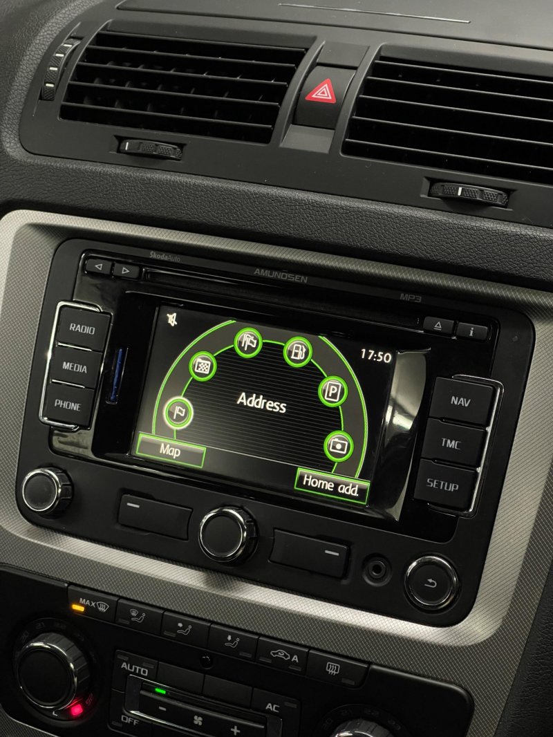 SKODA OCTAVIA