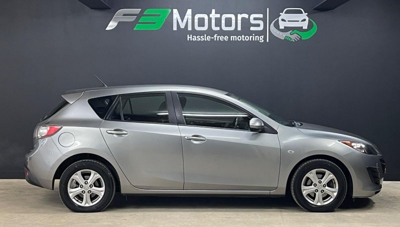 MAZDA MAZDA3