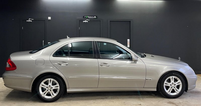 MERCEDES-BENZ E CLASS