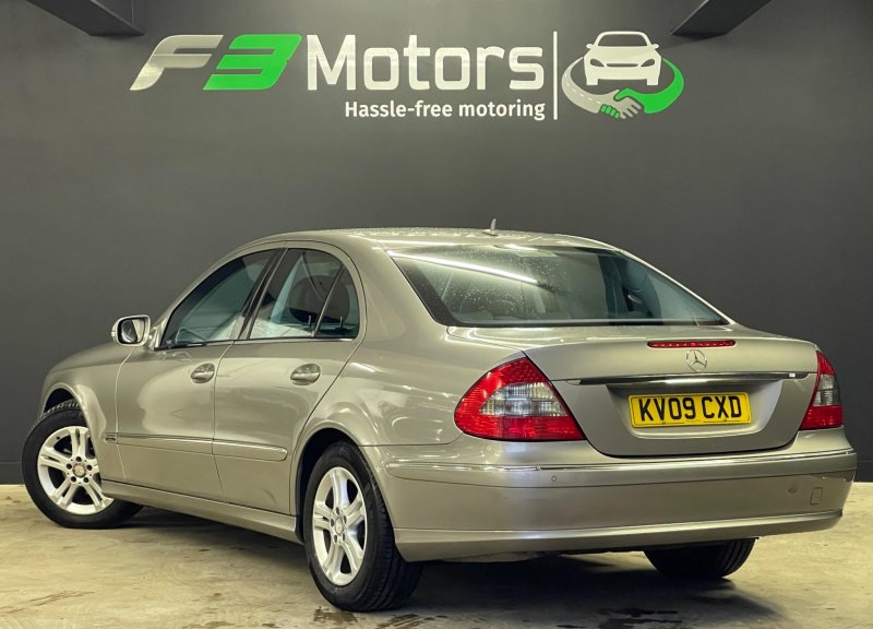 MERCEDES-BENZ E CLASS