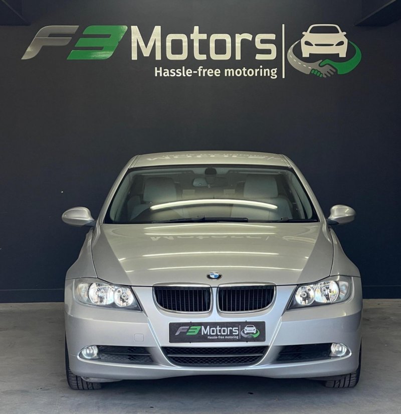 BMW 3 SERIES