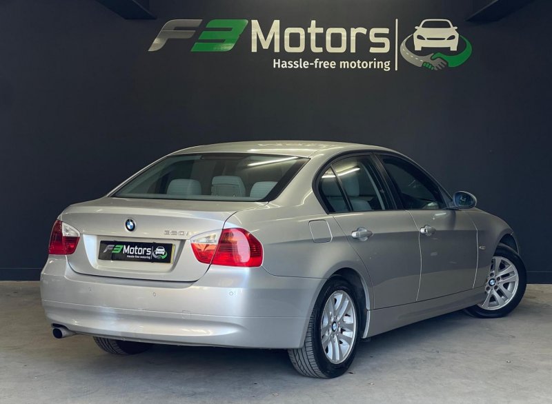 BMW 3 SERIES