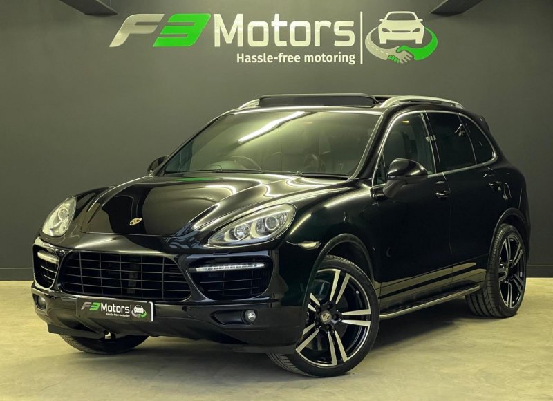 PORSCHE CAYENNE